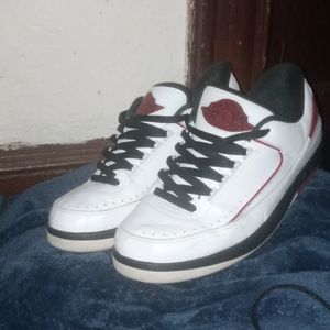 Jordan Retro 2 Chicago Low
